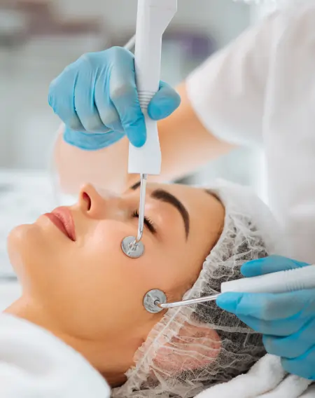 Soma's best skin specialist provide skin treatment